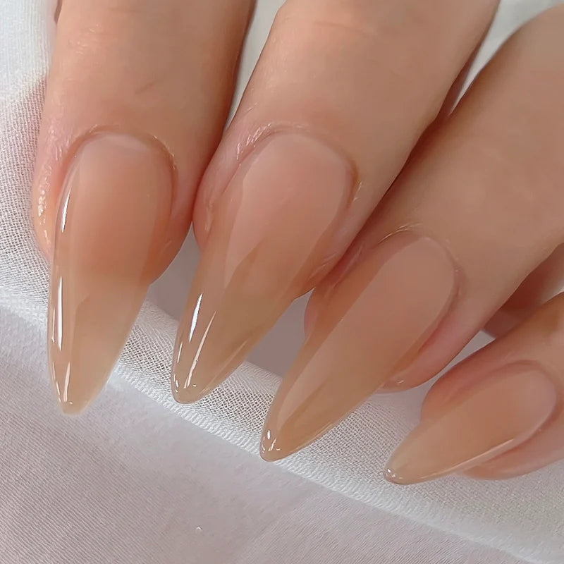 Doi Nudi Hazelnut Syrup Gel – Rich hazelnut nude syrup gel polish with warm depth