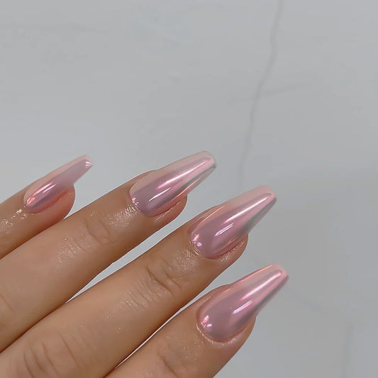 Nailbayo Mood Powder – neutral iridescent powder with soft reflection