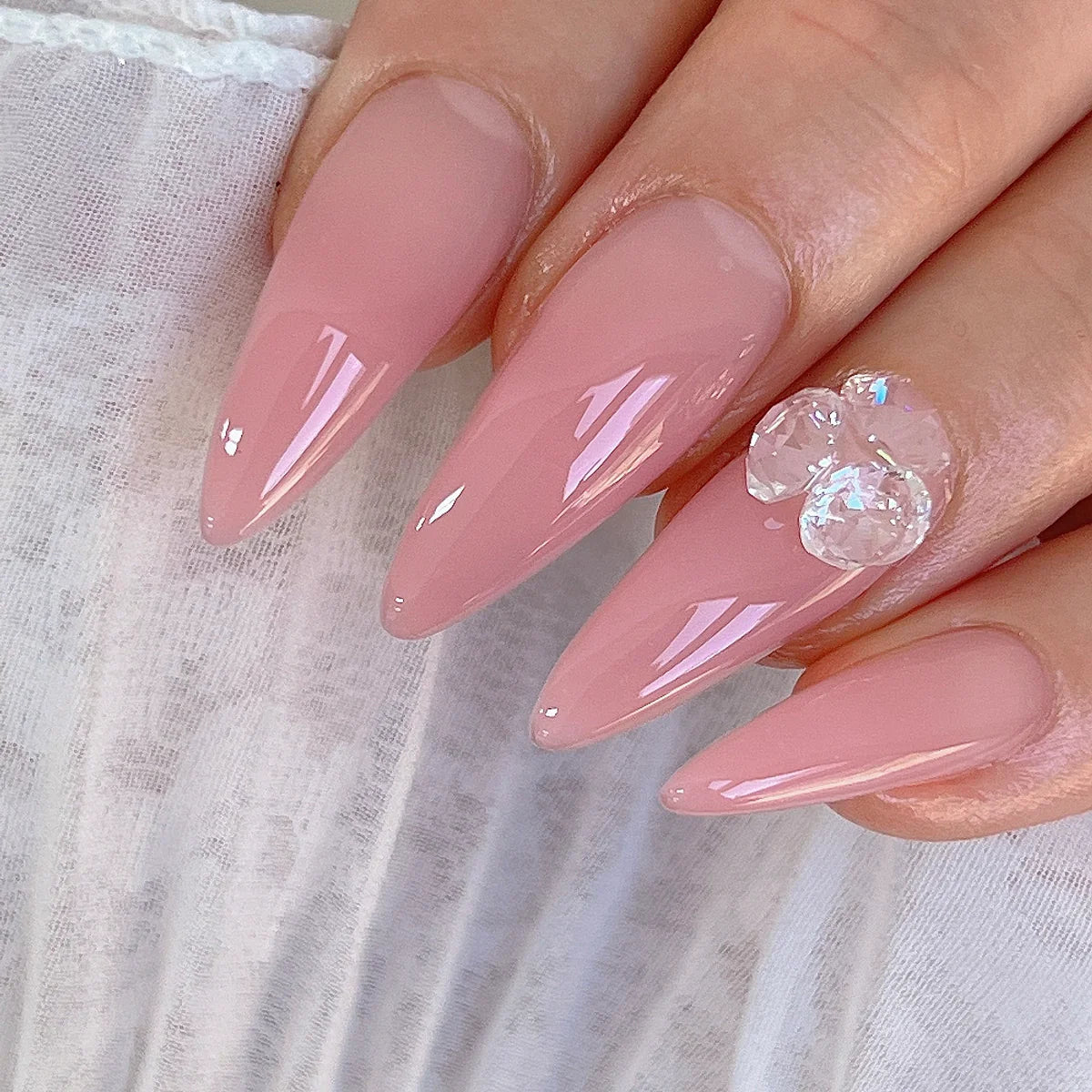 Doi Aube Builder Gel #4 – milky neutral-tone builder gel
