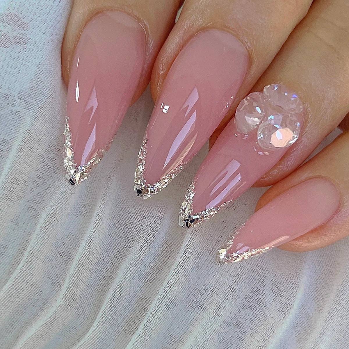 Doi Aube Builder Gel #4 – milky neutral-tone builder gel