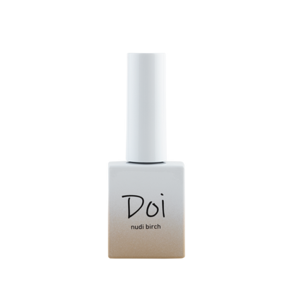Doi Nudi Birch Syrup Gel – Sheer nude beige syrup gel polish with a natural milky finish