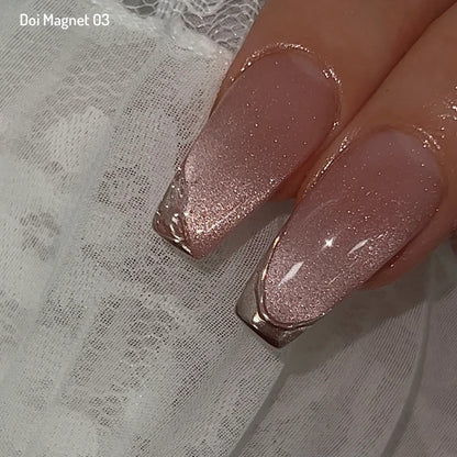 Nailbayo Doi Magnet 03 – silver-grey cat-eye shimmer polish