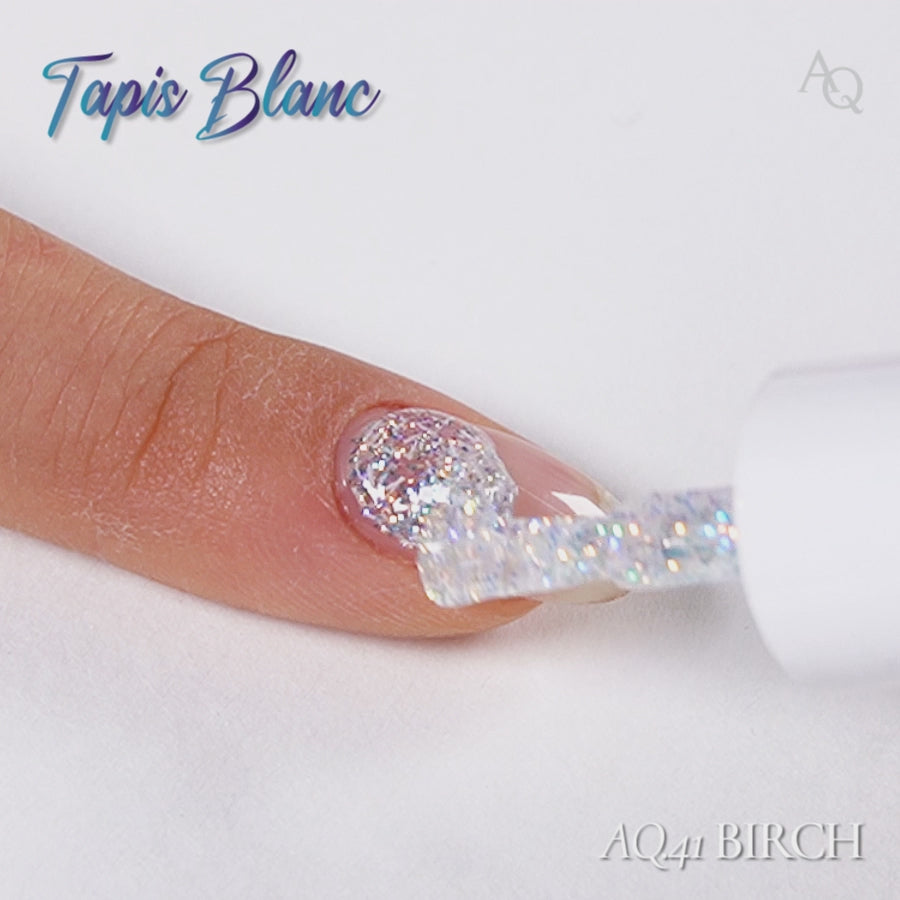 aurora-queen-tapis-blanc-application-demo
Tapis Blanc demo video – applying silver glitter gel polish