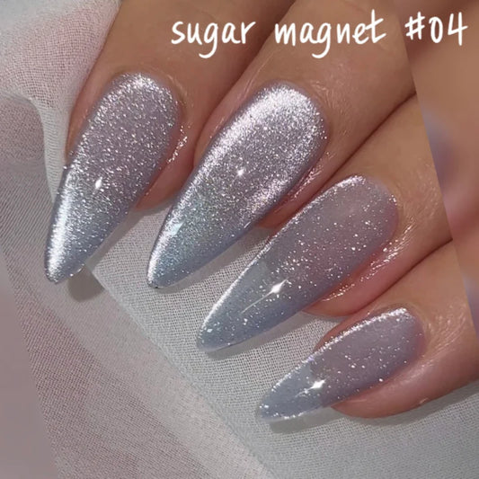 Sugar Magnet Shade 04 – Silver lilac magnetic cat eye glitter gel polish with a high-shine sugar effect